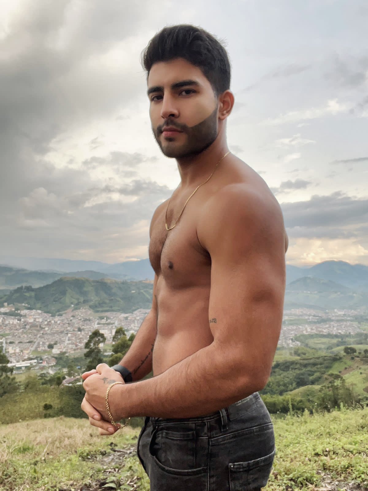 Andrés Milán on Twitter: "🔥🔥 https://t.co/B81FQUE6tw" / Twitter