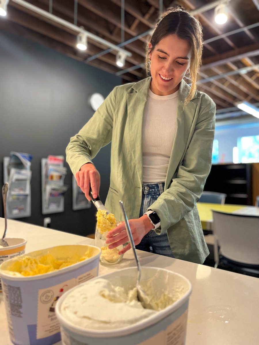 Urban_Works's tweet photo. We celebrated June Birthdays this week! Root beer floats or orange dreamsicles? 🍻🍊 https://t.co/vH0OaXgihh
