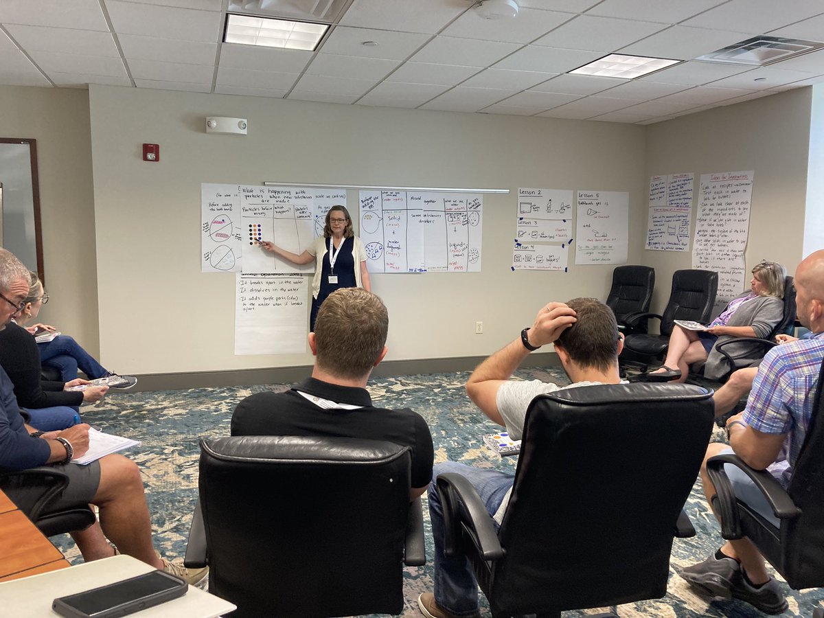 BosCollegeOEI's tweet photo. By Lesson 7, our #scientistcircle is really starting to shift who is building on and contributing ideas! @dnovak70 is only asking clarifying questions and allowing student-hat-teachers to put the pieces together!! @OpenSciEd @samuelee20 https://t.co/HSAAxyKuAL