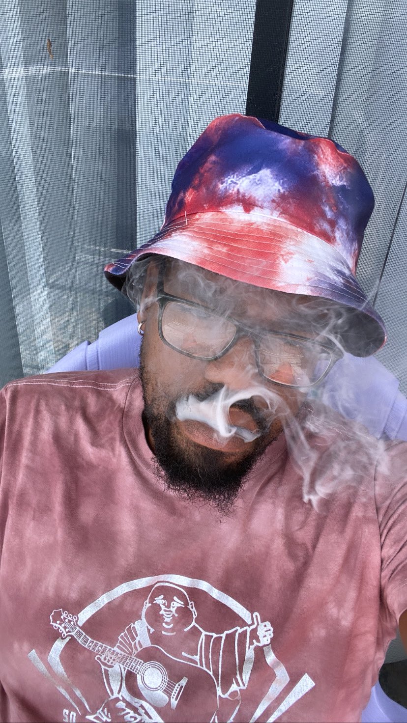 In my zone alone #highlife #highereducation #artist #producer #superproducer https://t.co/j2k22Ua8FD