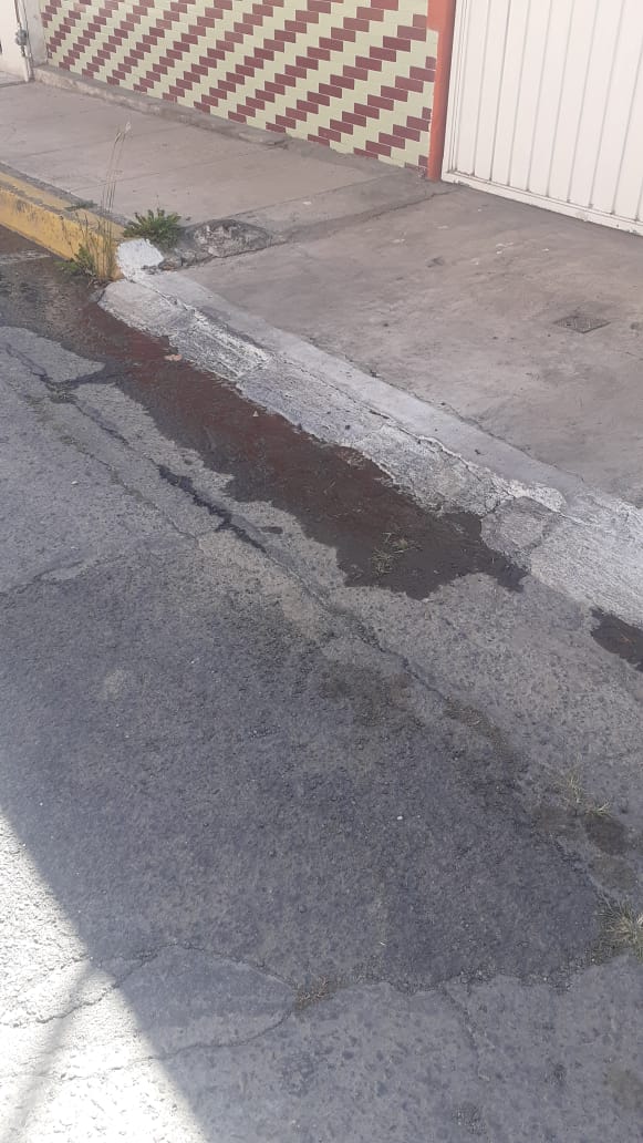CIC Puebla (@cicpue) on Twitter photo 🚰FUGA🚰 De agua en calle Orquídeas #6172 entre calle Claveles y calle Acacias, colonia Bugambilias PUE. Vía WA CC <a href="/AguadePuebla/">Agua de Puebla</a> 🚰FUGA🚰 De agua en calle Orquídeas #6172 entre calle Claveles y calle Acacias, colonia Bugambilias PUE. Vía WA CC <a href="/AguadePuebla/">Agua de Puebla</a>