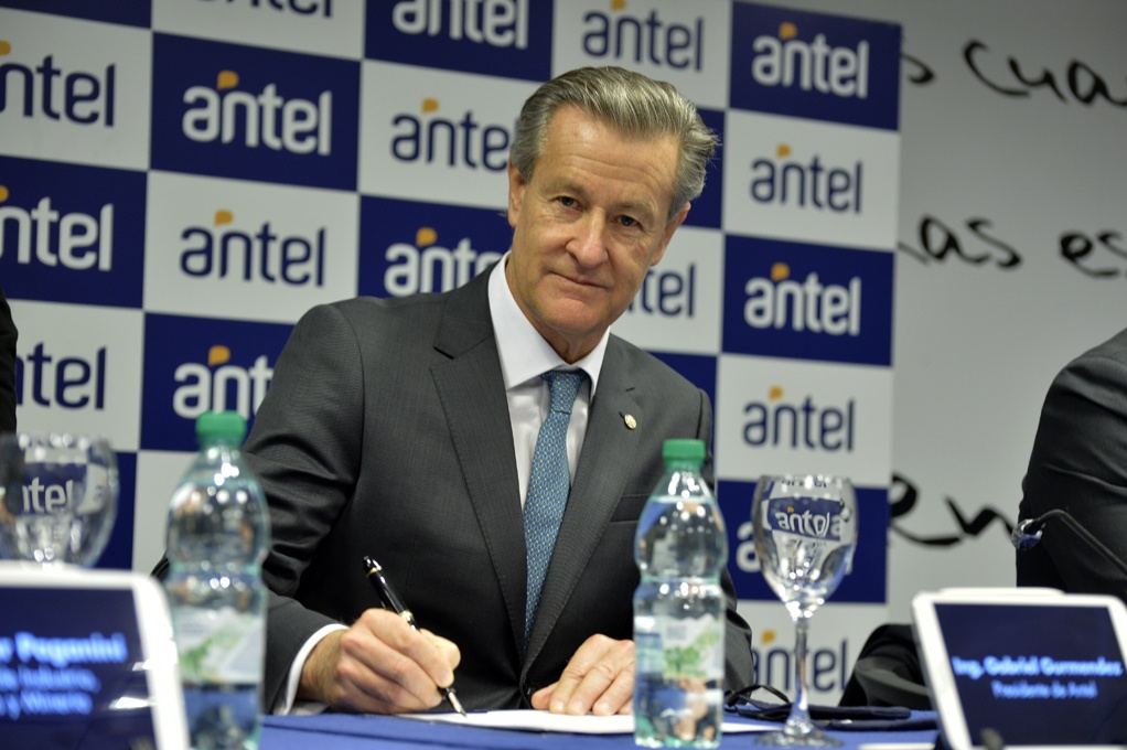 #Antel invertirá en #Canelones U$ 17 millones para sustituir redes antiguas de cobre
radiocanelones.com.uy/wp/antel-inver…