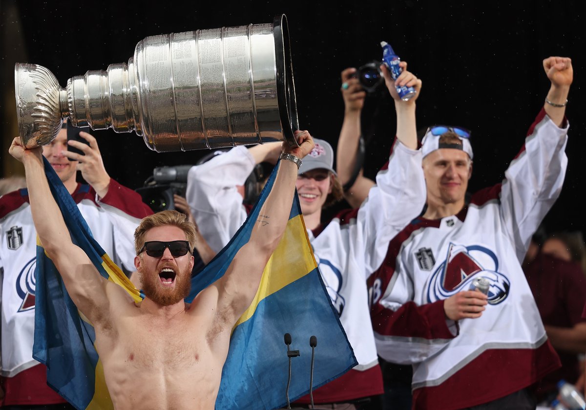 NHL's tweet photo. A day to remember in Denver. 🥰🏆 #StanleyCup https://t.co/lNGYVb6s1c