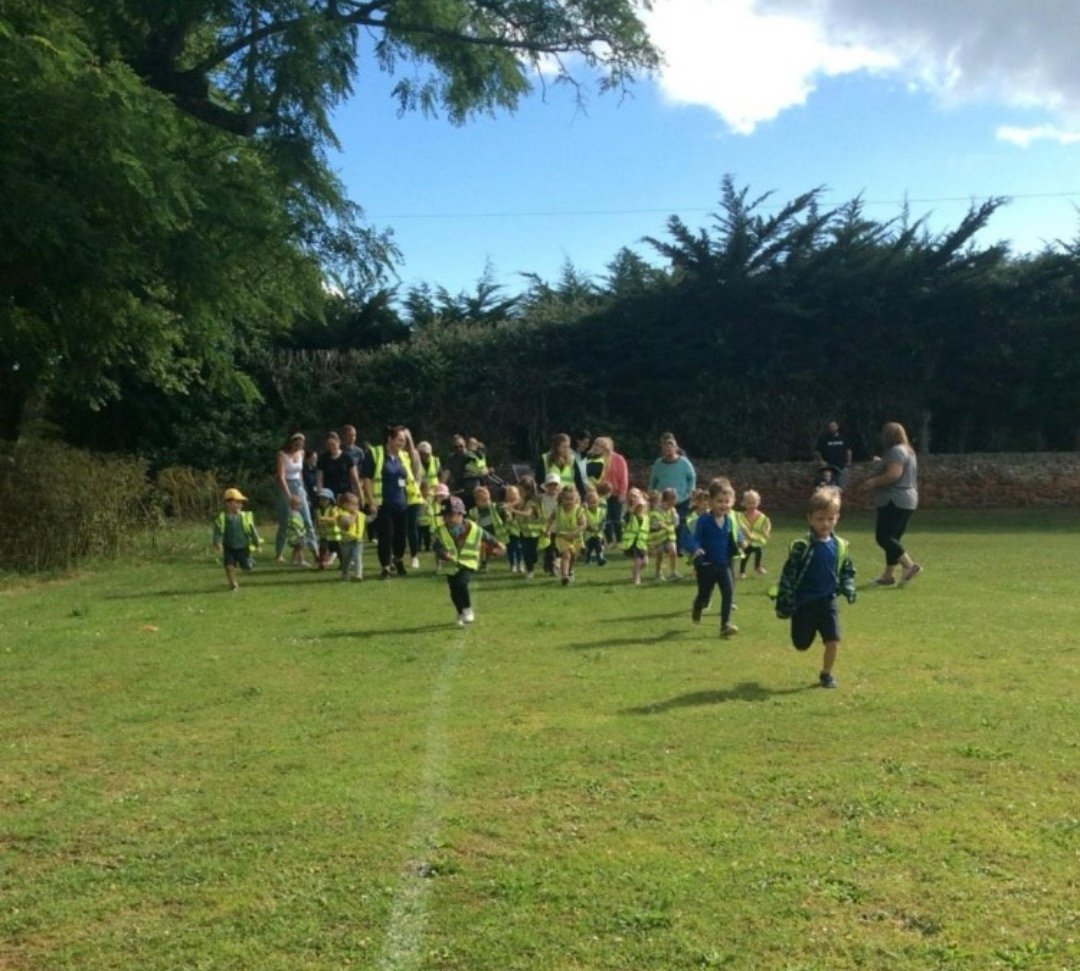 Minehead Middle tweet media