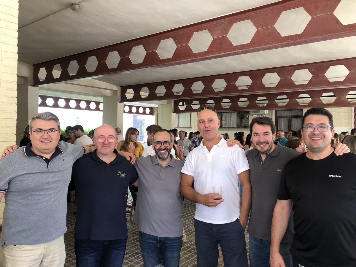 También hemos despedido a nuestros colegas del <a href="/JGallieni/">LPO GALLIENI Toulouse</a> de #Toulouse🇫🇷 que han venido a recoger a 3️⃣ estudiantes #erasmus que han realizado sus prácticas en talleres de automoción🚗 en #alcañiz. 
Au revoir et bon voyage!
<a href="/EUErasmusPlus/">Erasmus+</a> <a href="/sepiegob/">SEPIE</a> <a href="/cifpa_aragon/">CIFPA-FP ARAGÓN / CRN Logística y Transporte</a> <a href="/todofp/">TodoFP</a> <a href="/fp_aragon/">FP Aragón</a>