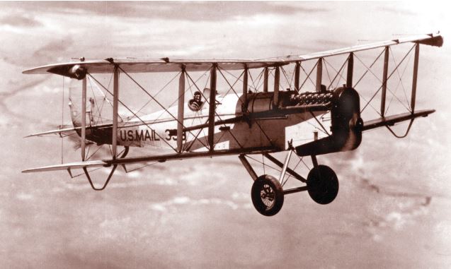 AFResearchLab's tweet photo. Special deliver incoming!✈📧
Can you imagine waiting for your online orders to arrive in this civilian model DH-4 variant utilized for mail delivery?
#AFResearchLab #AFGeeks #AFHistroy #ThrowbackThursday https://t.co/Tb3OKPuCcj
