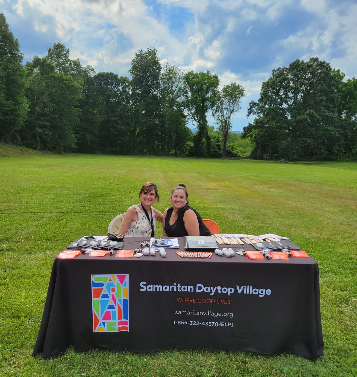 samaritanny's tweet photo. Our Women Veterans Program was at the #Veterans & Family Resource Fair in #Modena. From l to r, Program Director Dawnmarie Martire & Senior House Manager Tahara Olivera shared info about our #VeteransProgram & #UlsterCounty-based Women Veterans Program. Q's? Call 1-855-322-4357. https://t.co/GxacN8kzTN