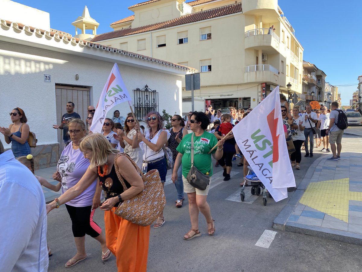 manilvaws's tweet photo. Más fotos de la manifestación de hoy en Sabinillas por una educación inclusiva con la presencia de @usteaeducacion https://t.co/HLCYwQ0H9O