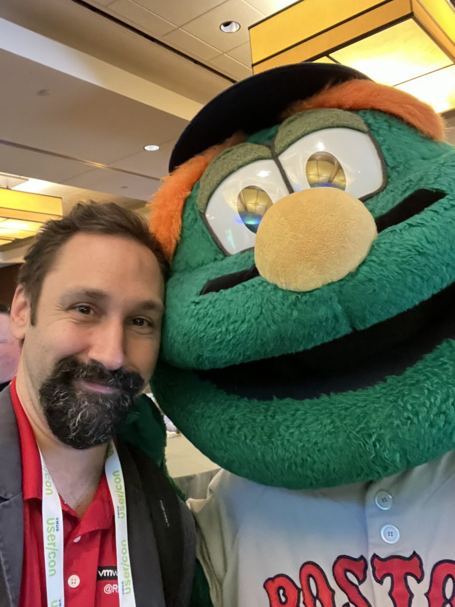 RichardKenyan's tweet image. After party action here at the #BostonUserCon