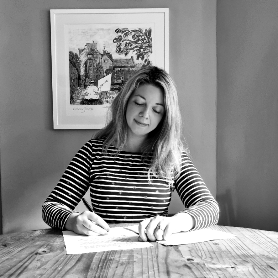 Katherine Carter (@katieculture) on Twitter photo 🚨Exciting News🚨
I've signed a contract with Yale University Press (@yalebooks / <a href="/yalepress/">Yale University Press</a>) for my book 'Churchill, Chartwell and the Countdown to War' (working title), charting the meetings at #Churchill's country home in the 1930s that fueled his campaign against the Nazis. 🚨Exciting News🚨
I've signed a contract with Yale University Press (@yalebooks / <a href="/yalepress/">Yale University Press</a>) for my book 'Churchill, Chartwell and the Countdown to War' (working title), charting the meetings at #Churchill's country home in the 1930s that fueled his campaign against the Nazis.