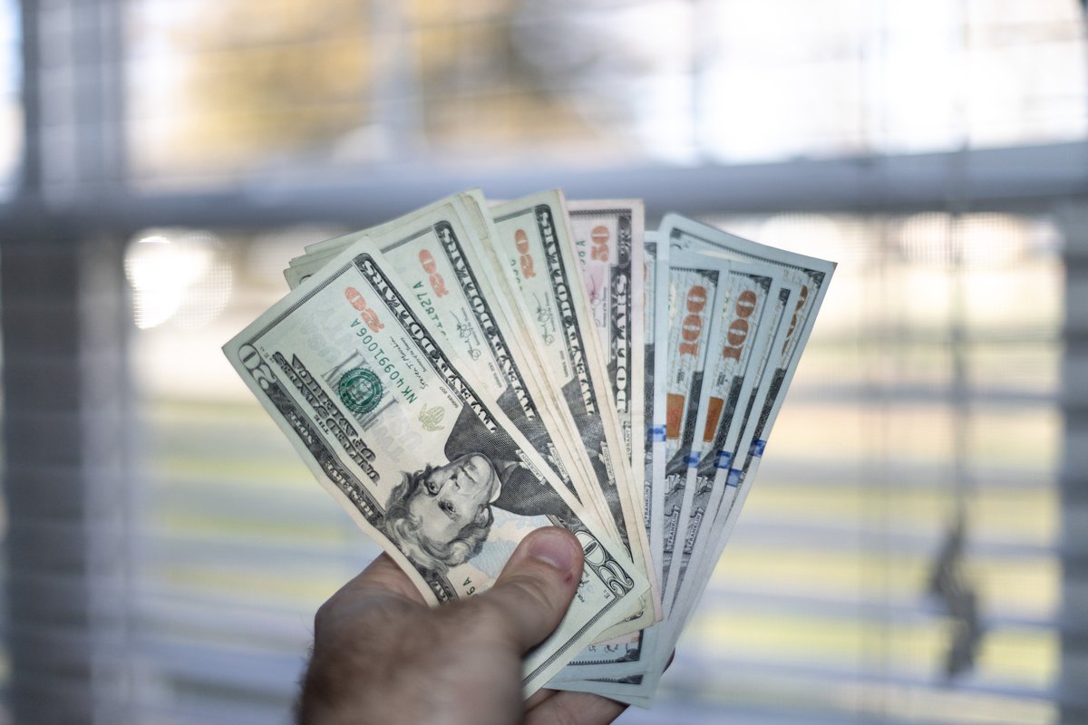 Pays to Go Solar

It pays to go solar in so many ways - and sometimes even literally!  Solar energy is good for the environment, reduces utility costs and can also result in rebates or tax credits for making improvements to your home or business.