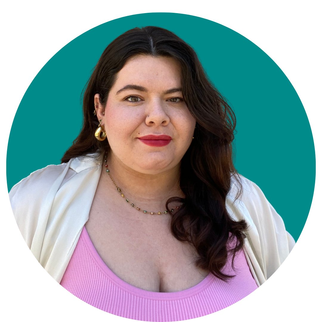 Meet our new Digital Marketing Fellow! 

Dayma Partida graduated from the University of California, Long Beach with a bachelor's degree in business. Previously, she worked as a substitute teacher and started her own small business selling handmade jewelry. (1/2)