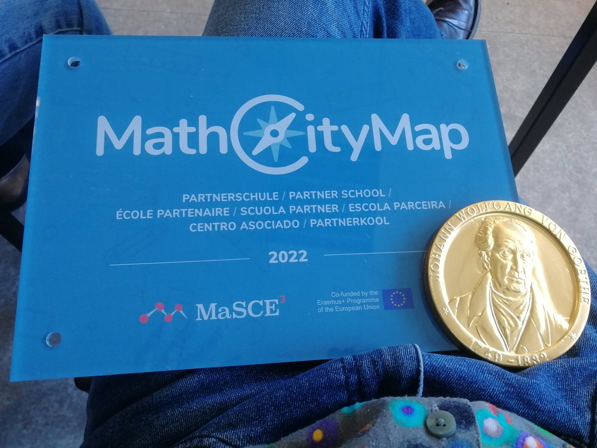 Vous aussi, soyez une école partenaire <a href="/mathcitymap/">Math City Map</a>! Il suffit d'avoir 2 rallyes et 15 épreuves publiés. Vous recevrez des doubles mètres et une jolie pancarte !