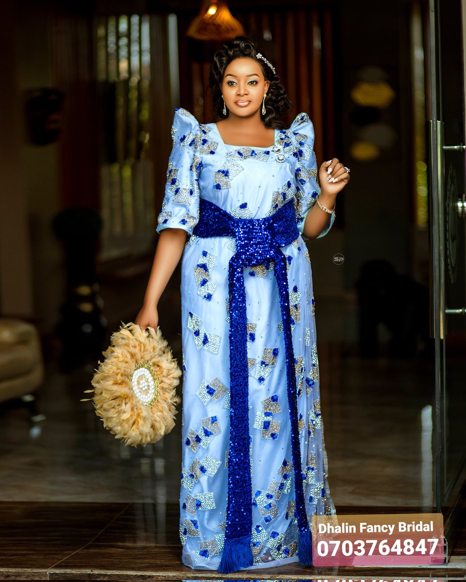 Dhalin_Sandra's tweet photo. Officially ➕ 1. Happy birthday to me.
I can't thank God enough for the overwhelming blessings in my life.
Dhalin Fancy Bridal on my outfits
@icekennythestylist thank you for my hair
@primtouch1 Makeup Studio on my brows
#ElegantHotties
#bridalbouquet
#dhalinfancybridal
#Dhali https://t.co/bC0Kf1zjDk