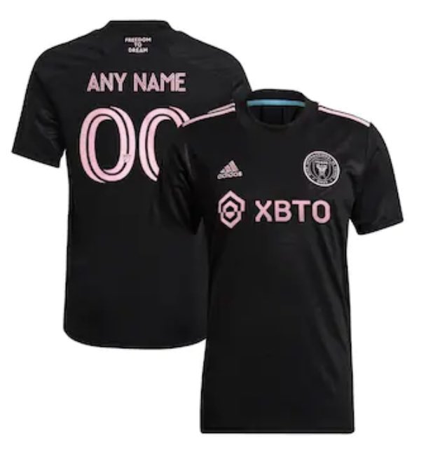 dennislinden's tweet photo. @1908nl zoiets misschien? Nieuwe uitshirt van Inter Miami FC https://t.co/CJts5FheEk