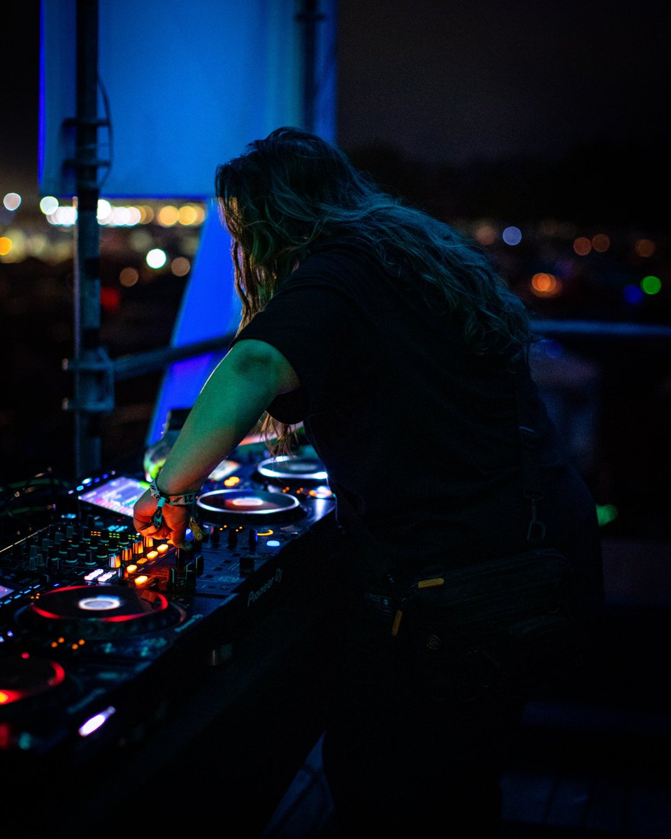 RedVisionBass's tweet photo. If you missed @NotLoBassMusic’s Downtempo Album Debut we feel really bad for you because Gawd Dayum it was🔥🔥🔥 

@MeanMugMafia 
📸: @ishootphotos https://t.co/BMuz3hGGoX