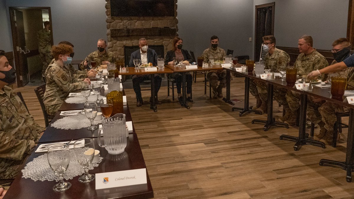 nellisafb's tweet photo. #NellisAFB hosted the Honorable @DoD_USD_PR, the Under Secretary of Defense for Personnel &amp; Readiness, &amp; the Honorable (@ShawnGSkelly) Assistant Secretary of Defense for Readiness on a recent visit to meet the team &amp; see how  @ACC and the #USAFWC operates for future #warfighter https://t.co/HfUpQXi2rm