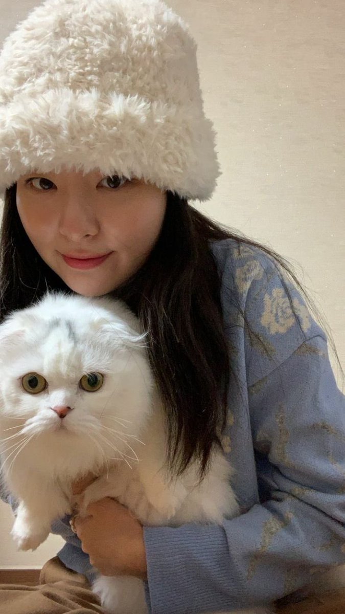HM_SEULGI94's tweet photo. Goodnight minhow 🍀🌼 @shineerap https://t.co/40i1nFoDOW