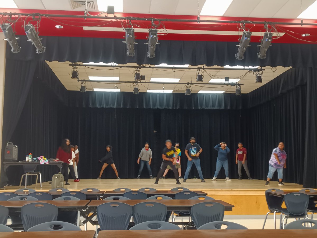 LT_MinervaH's tweet photo. Thanks to Project Smash Dance to Heal for coming out for SEL and for teaching us some dance moves. ACE Club LT is engaged and connected. @NISDLearningTre @NISDJones @NISD_Rayburn @EarlRudderMS #ACESummerCampLT @LT_StephanieS https://t.co/f5XD3L8S1c