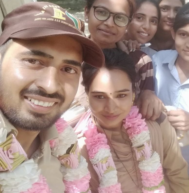 Simmoparjapat's tweet photo. Full blessed @Gurmeetramrahim  papa ji 🥰😍🙏
💃💃🎉🎉
तेरे एहसान का बदला चुकाया जा नहीं सकता। 🙏🙏🙏🙏🙏🙏
MSG 😍 https://t.co/q4ya0LJPFZ