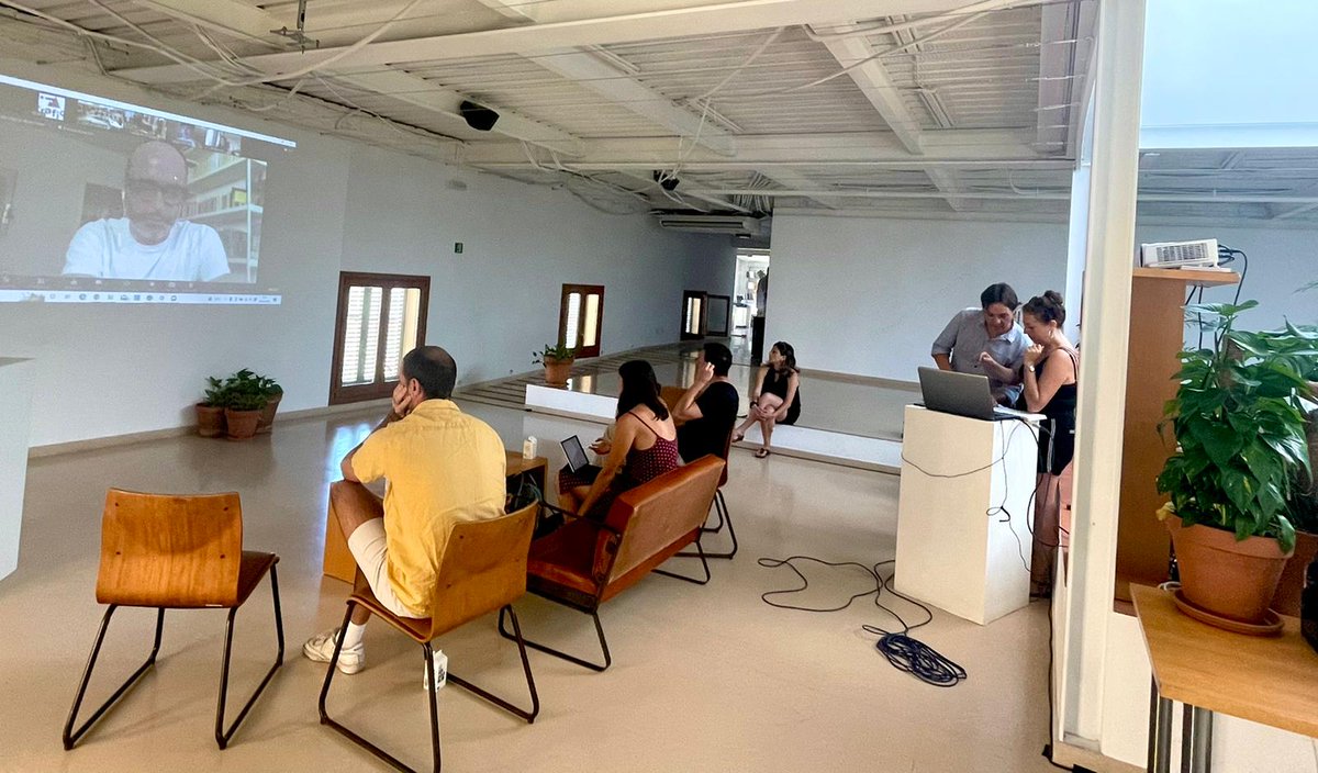 RECtgn's tweet photo. 3/4: També hem dut a terme networkings a mida per accelerar la materialització dels projectes i hem fet sessions per tal d’aprofundir en el coneixement del funcionament de la indústria cinematogràfica de les 3 regions de referència. 

Felicitats a tots els participants i sort! https://t.co/19di9axJAT