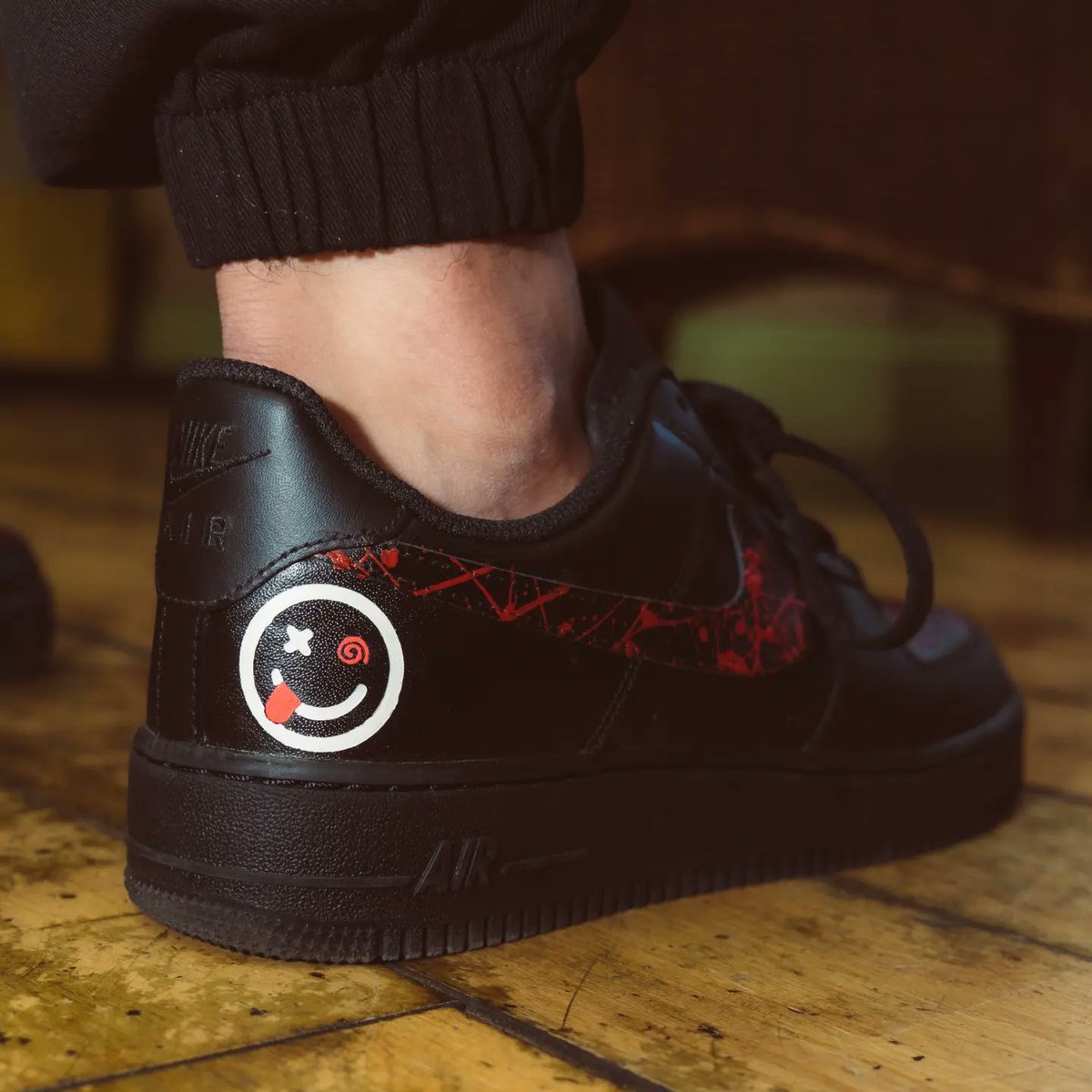 Irrhysistible__'s tweet photo. Big shout out to Custom Junkie for customising these for our 1st birthday party last Saturday.
Think i might have to put them in the shop and not wear them theyre that good 😍👟
#irrhysistibledrinks #simplyirrhysistible #customisedtrainers #customjunkie #wolverhampton https://t.co/pD5WjwnTe1