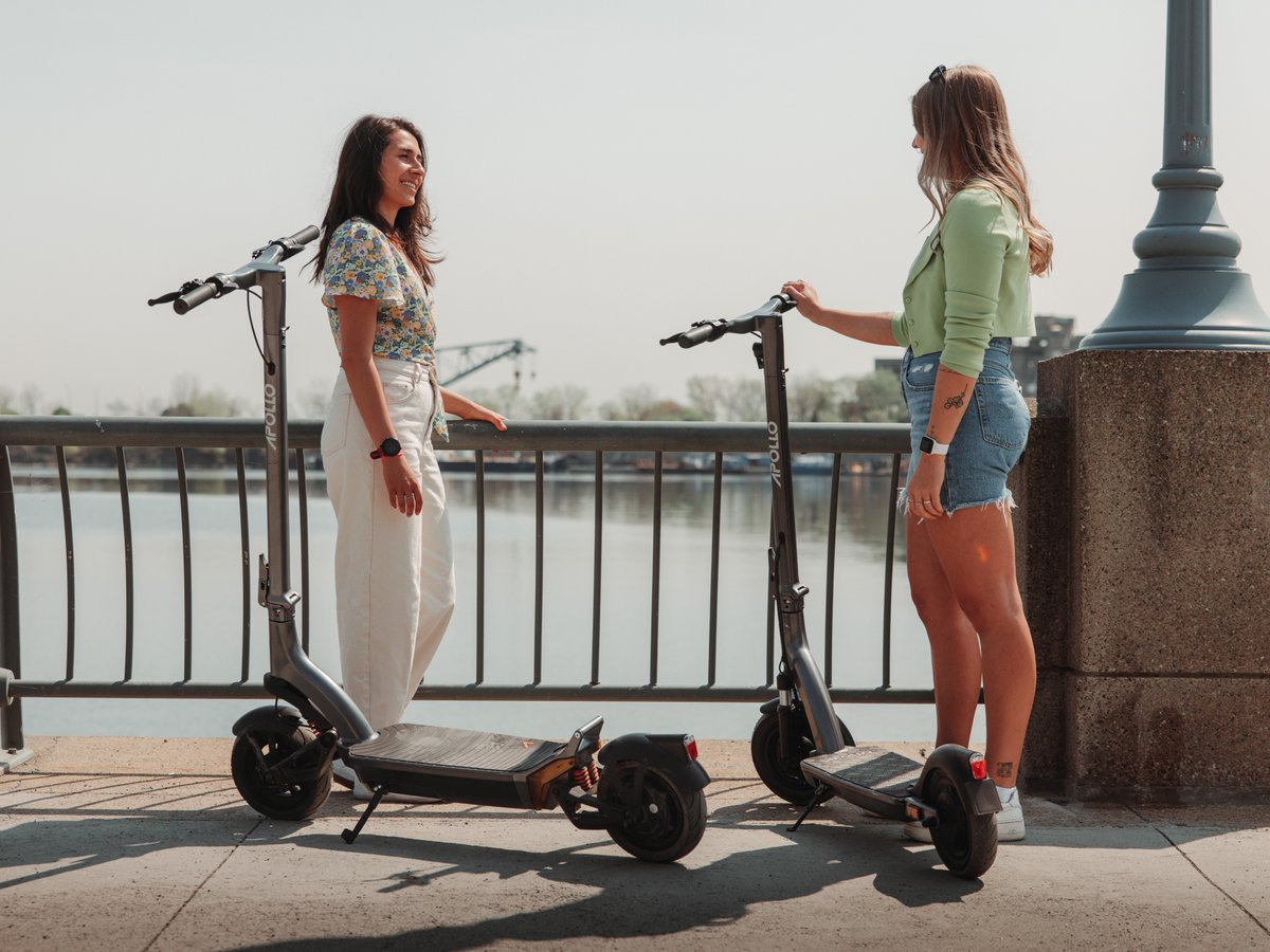 ApolloScooters's tweet photo. A journey is best measured in friends, rather than miles.
#rideapollo #apolloscooters #apollocity #apolloair https://t.co/Gb5tLIfVN6