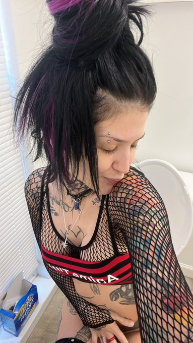 shitting myself w excitement rn https://t.co/mRucUevRZh