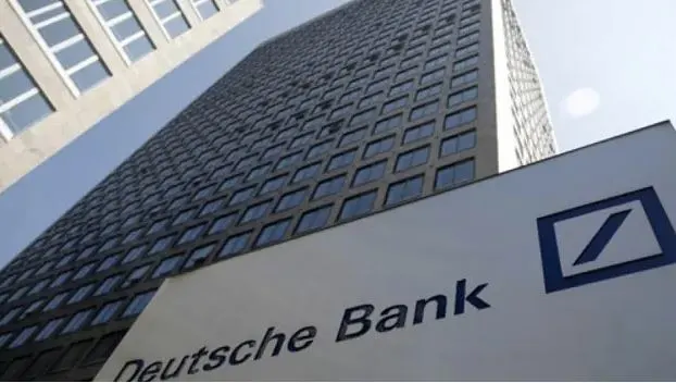 Zack_cach's tweet photo. Deutsche Bank predicts #Bitcoin will reclaim $28,000 by the end of 2022.

#BitcoinCrash 
#Cryptocrash #bearmarket #Cryptocrash  #BTC #CryptoMarket #BitcoinCrash 
#1ETH is still 1 $ETH
#1BTC is still 1 $BTC https://t.co/xrEheIfw9q
