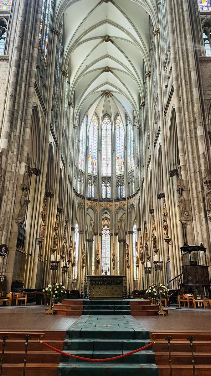 Hiroaki_Ijitsu's tweet image. 12年ぶりに戻って来ました

時は流れても変わらない美しさがここに
#SHOWDESIGN #KölnerDom