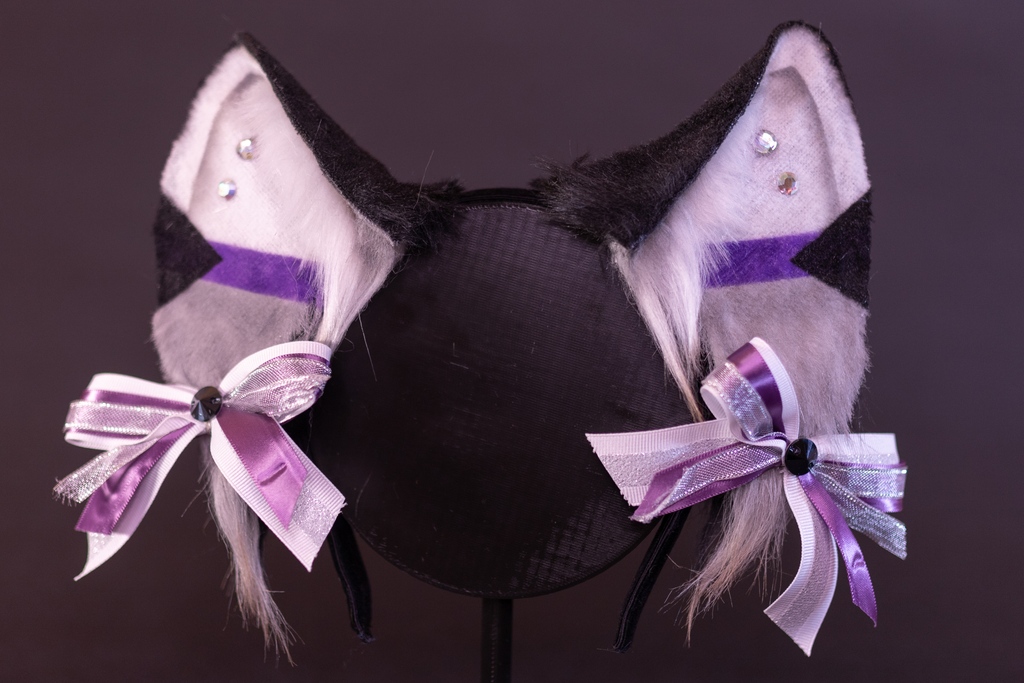 cosgearofficial's tweet photo. Only a few days left to enter our Pride Giveaway to win one of 11 ear covers AND a set of cosears, enter in our bio! It might be the last day of June, but we continue to have pride all year!

#cosgear #pridemonth #cosears https://t.co/pl0RouKViK