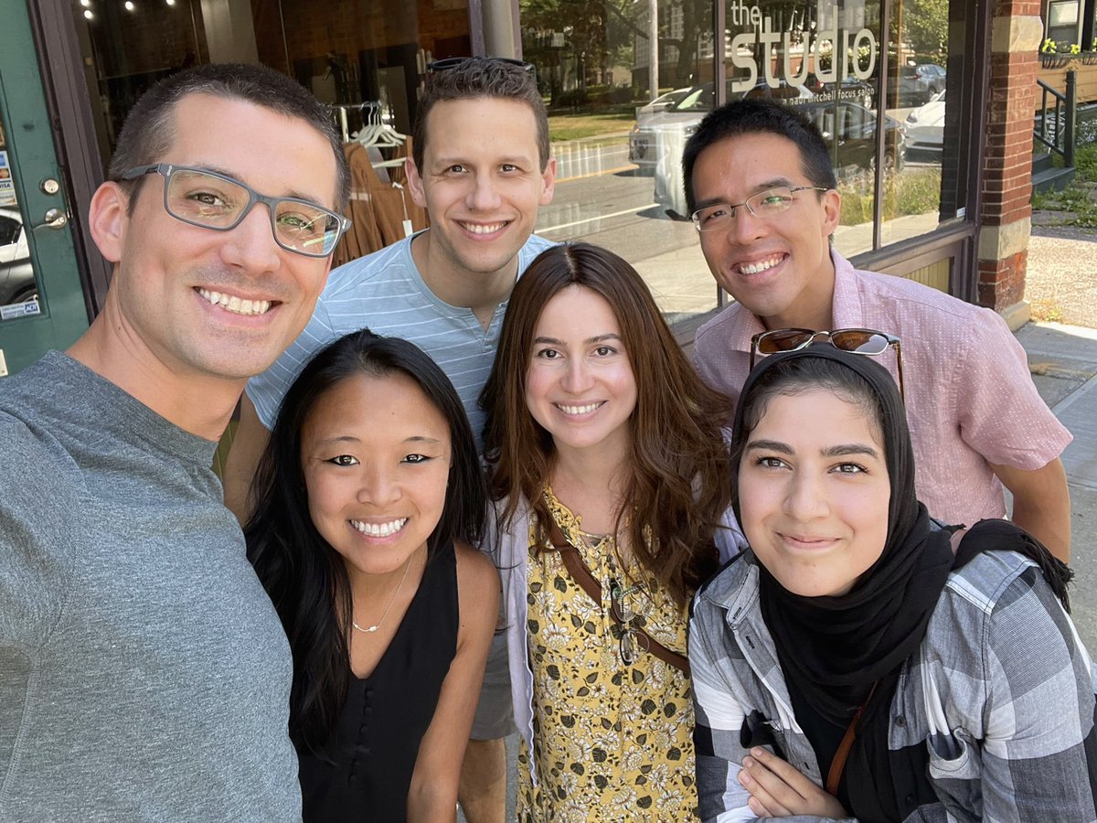 Last official day of fellowship for our amazing fellows!

CONGRATS to Drs. Regina Yaskey (#EMS), Neal Johnson &amp; <a href="/jules_147/">Julieta Lacey</a> (#criticalcare), <a href="/leahcarter4816/">Leah Carter</a> (#PEM), &amp; <a href="/zshafie9/">Zeinab Shafie</a> (#POCUS)! We’re so proud of you &amp; can’t wait to see what you’ll accomplish next! #CLErising #Believeland