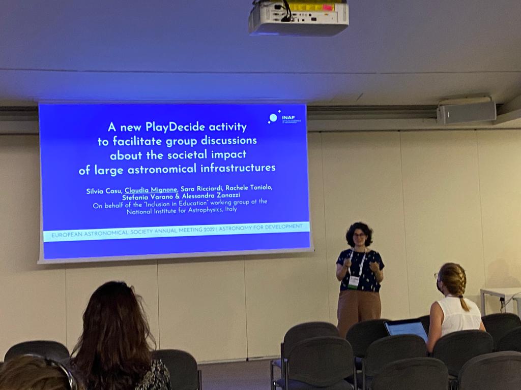 claudiascosmos's tweet photo. The above mentioned was an interesting workshop, with similar goals and content to our #PlayDecide activity on the impact of large astronomical facilities on communities and territories, which I presented earlier this week also at #EAS2022
More info here:
https://t.co/6jk8JqxEXm https://t.co/NZmhEVOunl