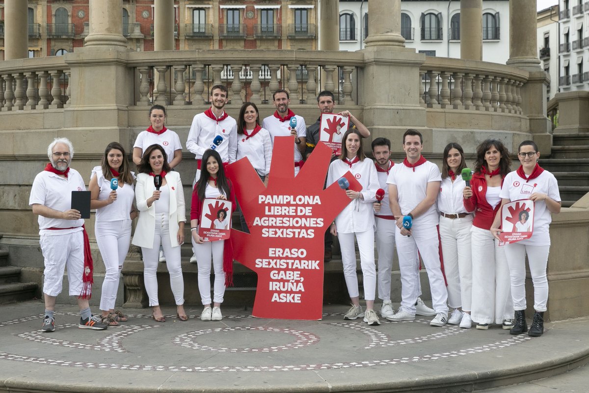Pamplona_ayto's tweet photo. ✋🏻Los medios de comunicación de Navarra se unen un año más a la campaña del Ayuntamiento de Pamplona contra las agresiones sexistas
📍#Pamplona, libre de agresiones sexistas https://t.co/vZx9W2jYym