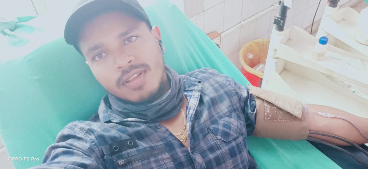rotaract3262's tweet photo. Rotaract Club of Birupa Arranged 1 Emergency Blood Donor to donate Blood At- Red Cross Blood Bank Cuttack for a needy Patient.Thank the Donor's Name- Biswa Pratap Singh for his Noble job.

#rotaractdistrict3262 
#rotaryinternational 
#ServeToChangeLives
#teamchangemaker https://t.co/ynXjgbrANC