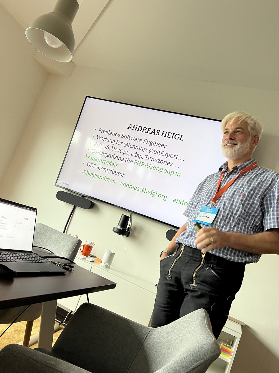 _t2oh4e_'s tweet image. Los geht’s mit der @phpugmrn und @heiglandreas bei den @kellerkinderDE 
#php #phpug