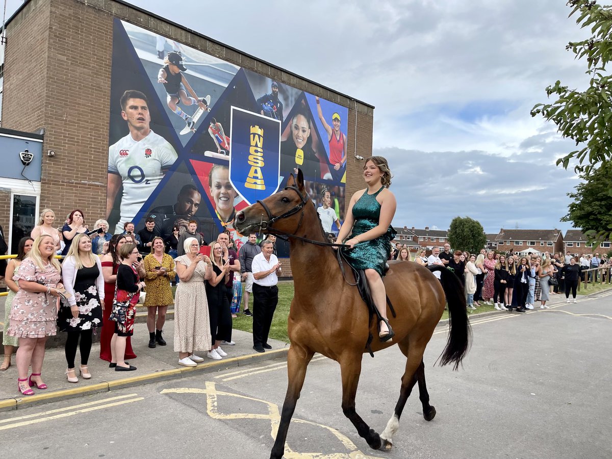 Good News Post (@goodnewspostuk) on Twitter photo Prom arrivals don’t get much better than this! -full story to follow by Jill Dando News <a href="/WorleCSA/">WCSA</a> <a href="/_TPLT_/">The Priory Learning Trust</a> <a href="/JillDandoNews/">Jill Dando News</a> <a href="/PrincipalWCSA/">Jacqui Scott</a> Prom arrivals don’t get much better than this! -full story to follow by Jill Dando News <a href="/WorleCSA/">WCSA</a> <a href="/_TPLT_/">The Priory Learning Trust</a> <a href="/JillDandoNews/">Jill Dando News</a> <a href="/PrincipalWCSA/">Jacqui Scott</a>