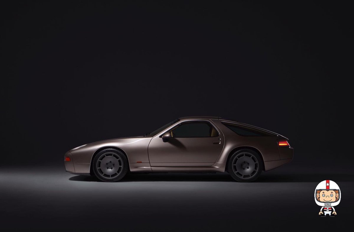 MonkeyMobil's tweet image. Restomods are becoming increasingly common these days, latest restomod to hit our newsfeeds is Nardone Automotive's redone Porsche 928, one of our favorite Porsche designs ever, and it's by far one of the slickest restomods yet💯#monkeymobil #porsche #BuildJakapan #gistlover