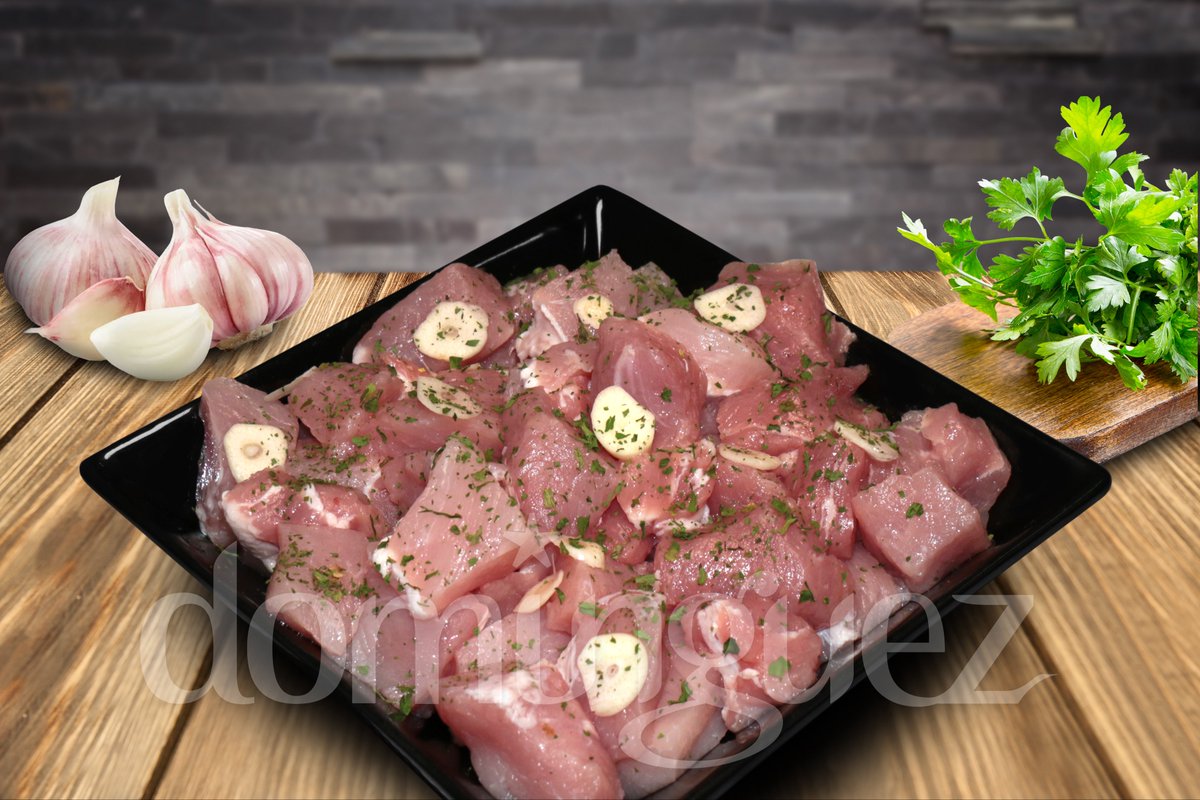 CarnesDominguez's tweet photo. El "raxo" tradicional de de toda la vida, hecho con carne de cerdo criado en Galicia y adobado para que lo puedas preparar en un momento. Ponlo en tu menú y seguro que triunfas. #gustameacarne😍#megustalacarne
Haz tu pedido en el 981 741 017 (también atendemos whatsapp) https://t.co/Ta29fdODru