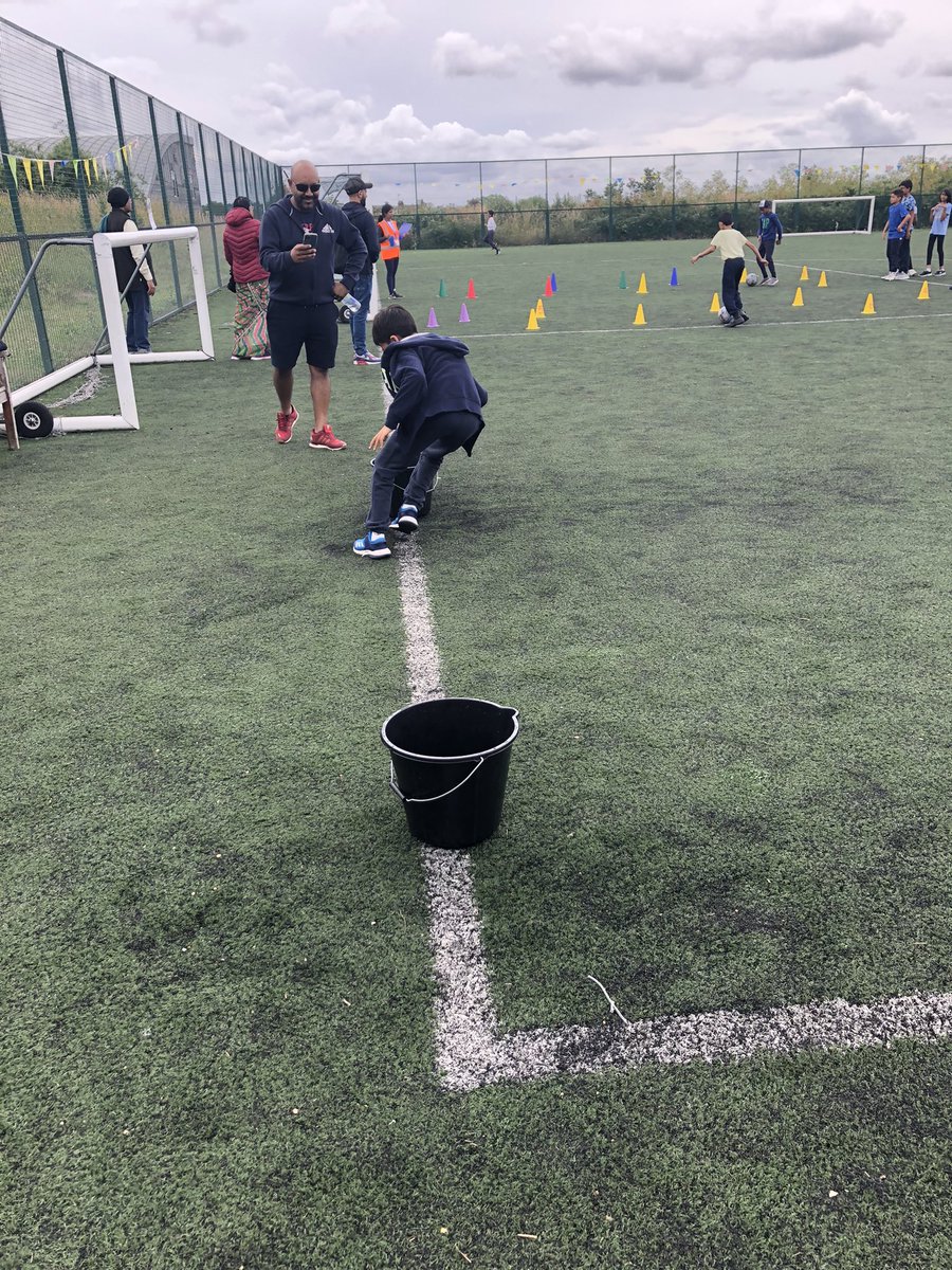 KAPSHHarrow's tweet photo. Years 5 and 6 enjoyed their first sports day in a while! The children enjoyed all the events and got rather competitive. The parents even got involved! #sportsday #parentrace #competitive https://t.co/SeGJgvVIAu