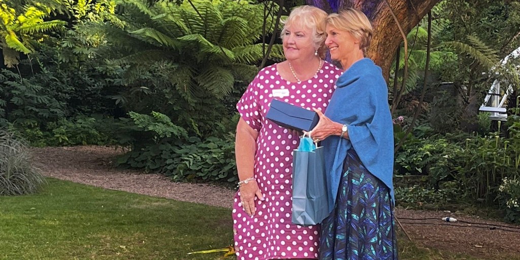 We're thrilled that Heather Richardson  was the recipient of a ‘Burdett Hero’ award at last night’s @BurdettTrust for Nursing Event for pioneering the St Christopher’s #PalliativeDiscovery programme.🏆 🙌 🎉 

Congratulations Heather!💙