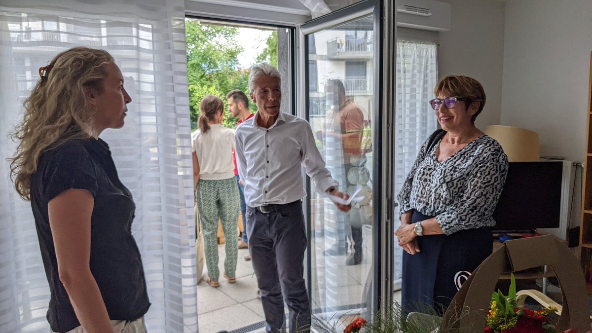 SDH_Officiel's tweet photo. En direct de l'inauguration par @Safilafgroupe et la #SDH de la résidence "L’Équalis" à @VilleDeSMH. Cette réalisation de 59 logements, dont 14 logements locatifs sociaux, offre à ses nouveaux résidents un cadre de vie exceptionnel.

@DavidQueiros38 @ALLARDNelly https://t.co/XQ4h2elNsi