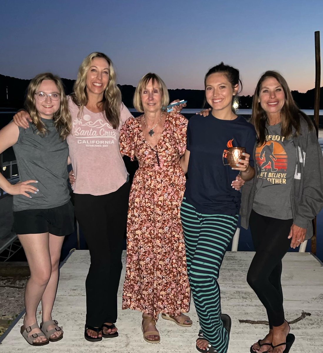 berry_steele's tweet photo. Had soooo much fun celebrating the birthday girl!!! ❤️🎂🍷🍋🚤☀️
#oliverswinery #browncounty #lakelemon #herbrothersurprisedher https://t.co/eQ4qS5gDtn