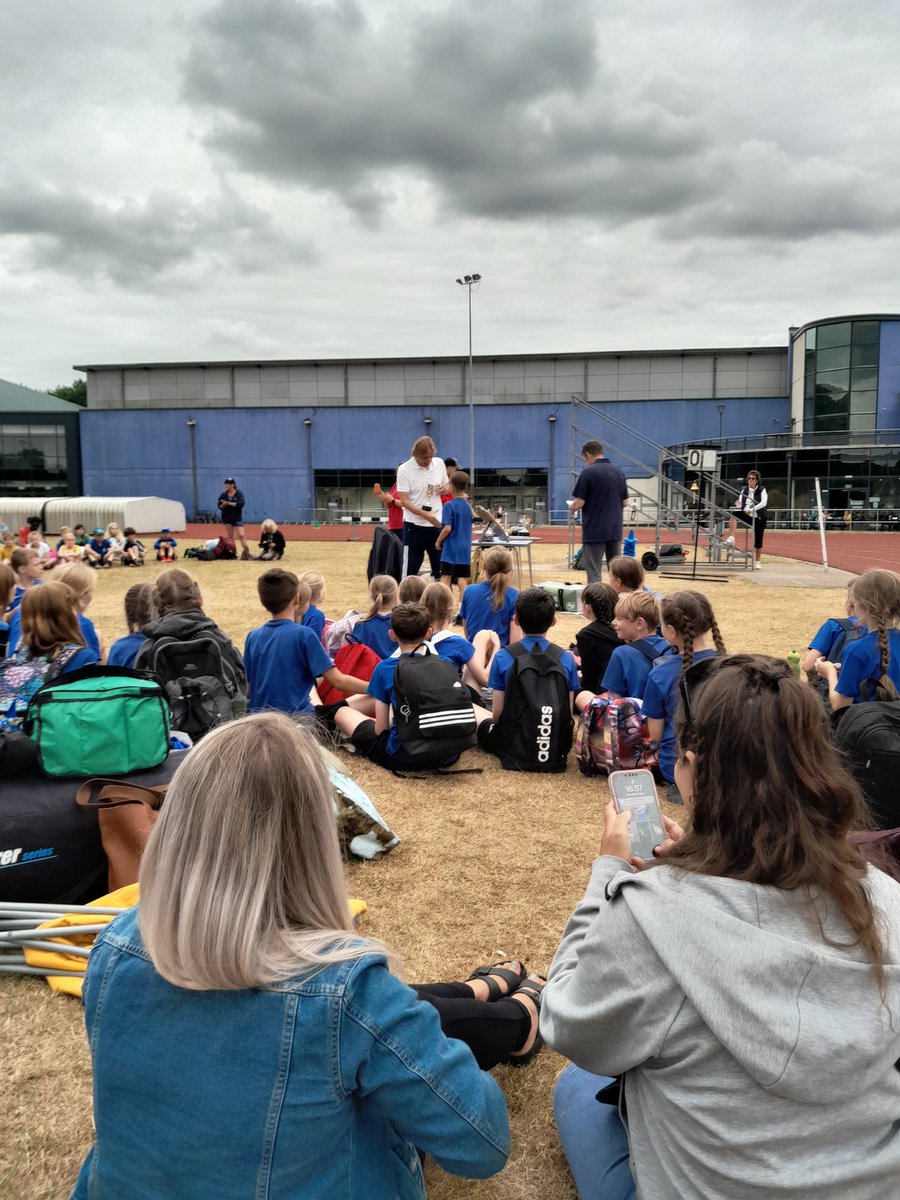 DraytonJuniorSchool tweet media