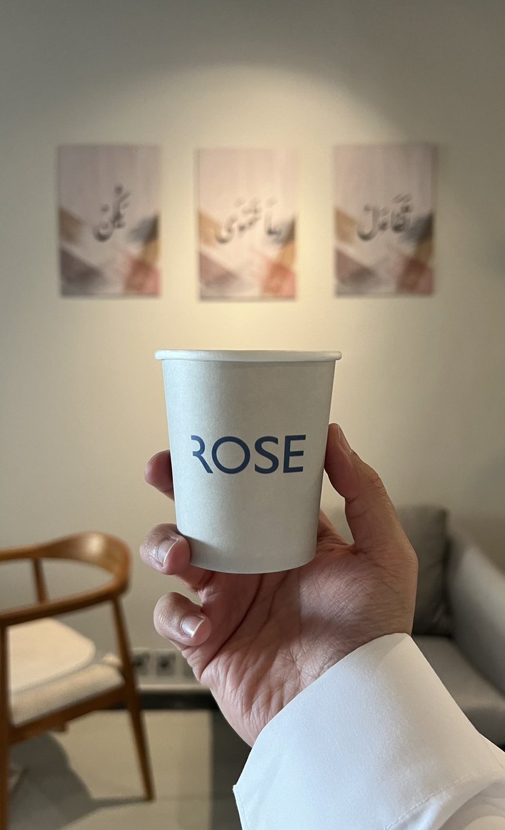 AdeebNe's tweet photo. مساء الخير أصدقائي.. 

بفضل الله.. بعد الكثير من الجهد والوقت.. 
مشروعي الأول @RoseCoffee10 يتحول لواقع بعد طول انتظار. 

بكرة الجمعة افتتاحنا الساعة 4 العصر. 
أتمنى تشرفون محل أخوكم.

الموقع: 

https://t.co/xQqDyORJrf https://t.co/1pbFn3pVpn