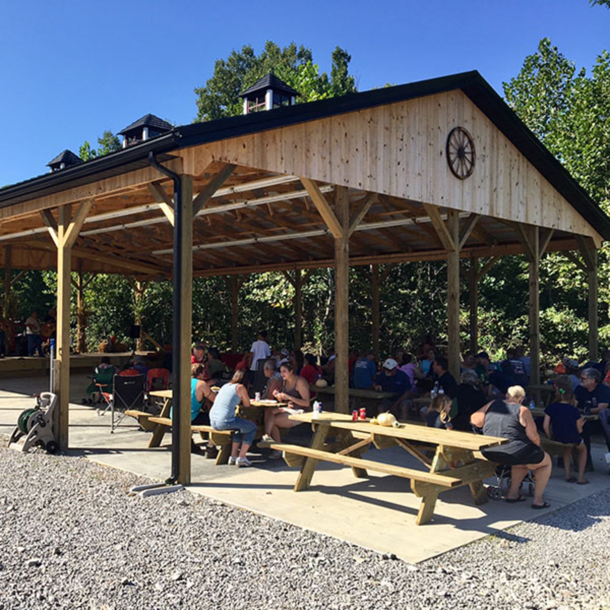 rusticravines's tweet photo. Spending time in Genoa, WV nestled in the foothills of the Allegheny Mountains is a great place to enjoy time with friends. #RusticRavines https://t.co/tMYQ13hobh