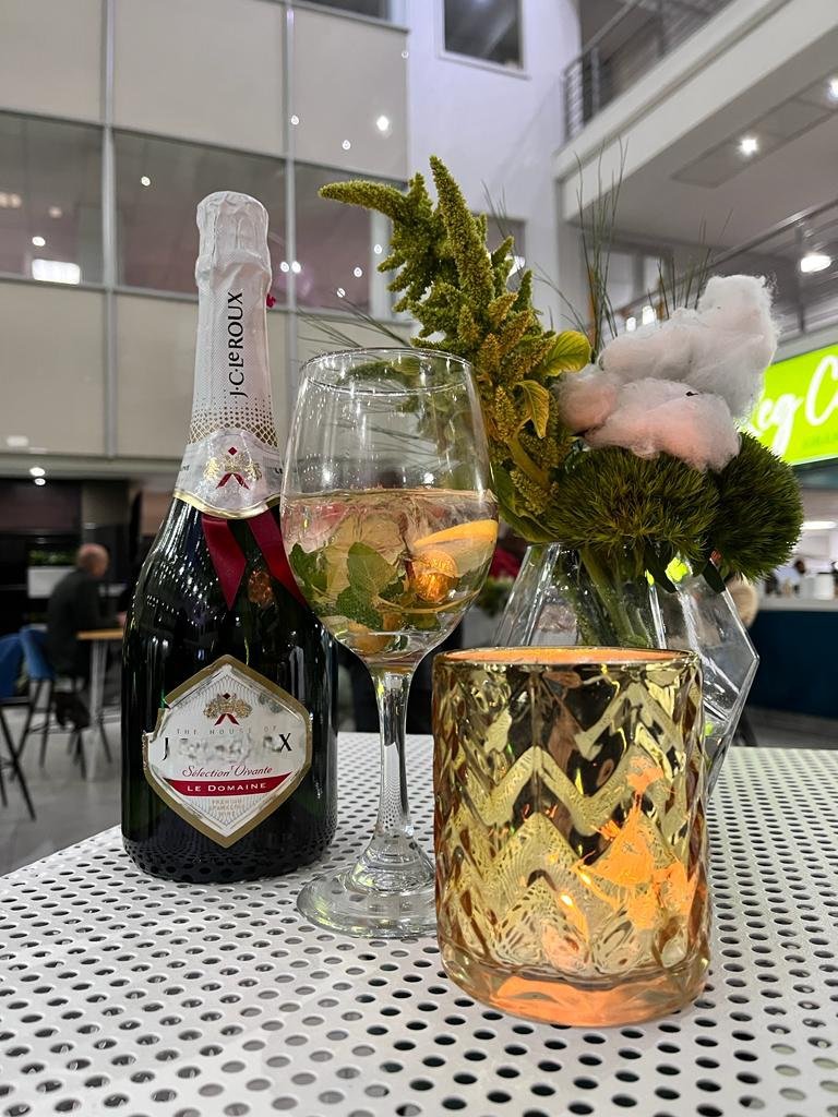 regenesys_edu's tweet photo. After a great event, our guests and delegates are now enjoying a beautiful cocktail event, which presents an opportunity to network with key decision makers who will shape the finance function for the next decade. #SAIBAxRegenesys #CFOClub https://t.co/dVfnIPS0bm