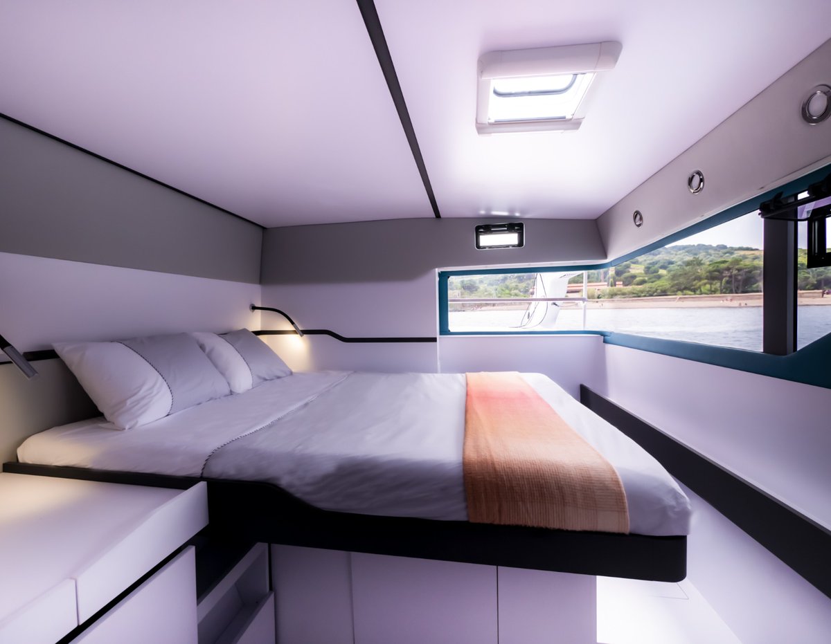 windelocat's tweet image. #windelo54yachting and her spacious and bright owner’s cabin with magnificent panoramic view ! Enough storage for your #circumnavigation ! Discover here : ow.ly/ymP950JKS62

#windelo54 #windelo #windelocatamaran #multihulls #performancecat #ecocatamaran #hybridyacht