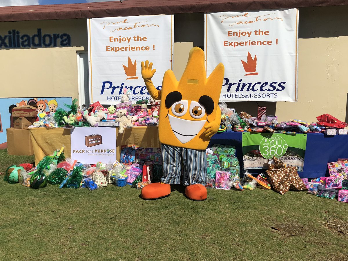 📖At #Princesshotels in #DominicnaRepublic We are collecting school supplies for the children of our community, if you want to participate, do not forget to bring your gifts in your next holidays and give them to our customer service department. #packforapurpose📖📚
