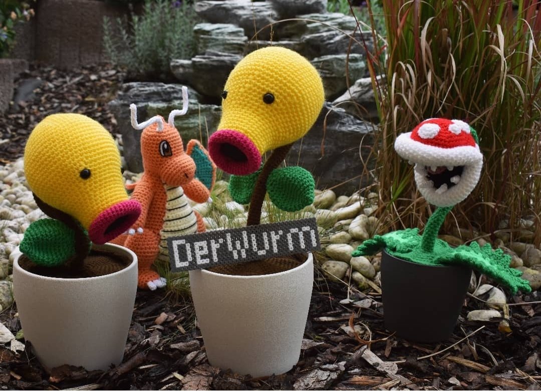 What is Dragonite doing there.

#dragonite #pokemon #bellsprout #handmade #crochet #amigurumi #piranhaplant #crossover